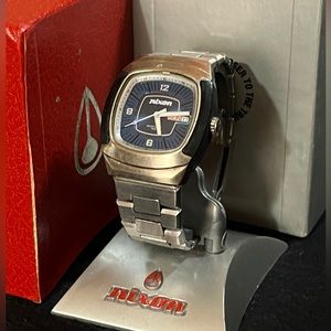 Nixon 1999 SPECIAL edition no 2641. Remember the TIME you used to skate 🛹